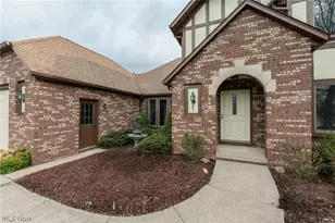 984 Meadowlark Ln, Medina, OH 44256 - Photo 2