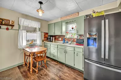 2902 Marmore Avenue, Parma, OH 44134 - Photo 4