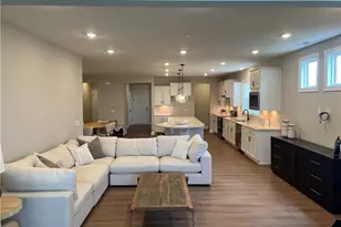 913 Arthur Tr, Aurora, OH 44202 - Photo 6