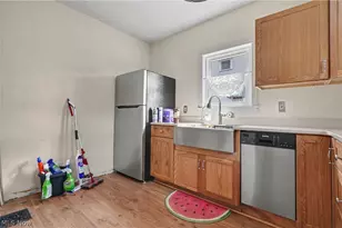 1916 4th St SE, Canton, OH 44707 - Photo 4