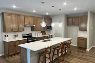 8274 Clydesdale Dr, Mentor, OH 44060 - Photo 2