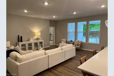 8274 Clydesdale Drive, Mentor, OH 44060 - Photo 4