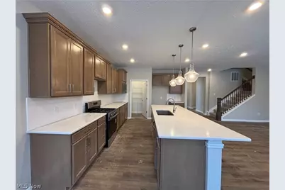 8274 Clydesdale Drive, Mentor, OH 44060 - Photo 4