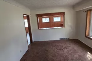 1811 S Green Rd, South Euclid, OH 44121 - Photo 6