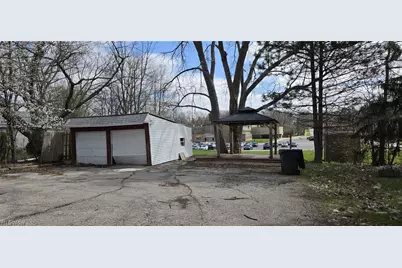 1811 S Green Road, South Euclid, OH 44121 - Photo 2