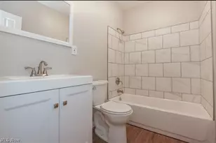 2177 W 31st St, Loveland, OH 44113 - Photo 18