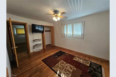 15413 Shirley Avenue, Maple Heights, OH 44137 - Photo 14