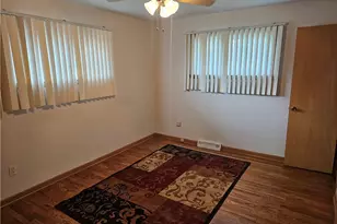 15413 Shirley Ave, Maple Heights, OH 44137 - Photo 12