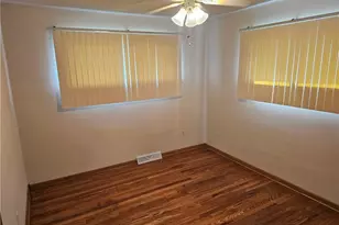 15413 Shirley Ave, Maple Heights, OH 44137 - Photo 10