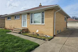 15413 Shirley Ave, Maple Heights, OH 44137 - Photo 2