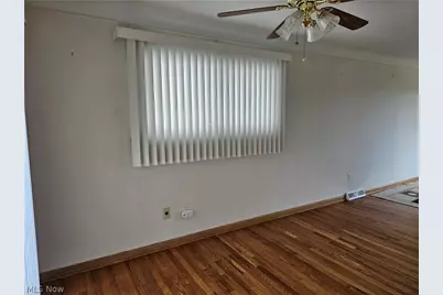 15413 Shirley Avenue, Maple Heights, OH 44137 - Photo 6
