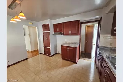 15413 Shirley Avenue, Maple Heights, OH 44137 - Photo 16