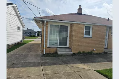 15413 Shirley Avenue, Maple Heights, OH 44137 - Photo 34