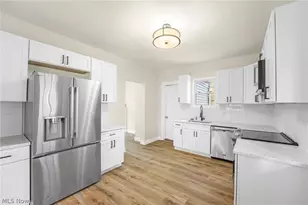 322 W 9th St, Lorain, OH 44052 - Photo 10