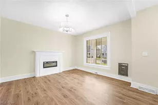 322 W 9th St, Lorain, OH 44052 - Photo 4