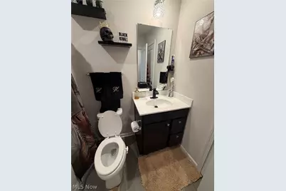 105 Zenith Court, Eastlake, OH 44095 - Photo 16