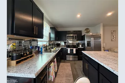105 Zenith Court, Eastlake, OH 44095 - Photo 8