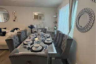 105 Zenith Ct, Eastlake, OH 44095 - Photo 2