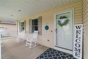 1972 Springfield Lake Blvd, Akron, OH 44312 - Photo 2