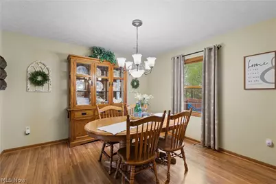 1972 Springfield Lake Boulevard, Akron, OH 44312 - Photo 14