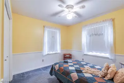 584 N Hawkins Avenue, Akron, OH 44313 - Photo 20