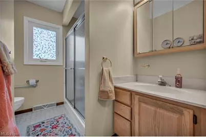 9217 Bechtel Road, Elyria, OH 44035 - Photo 40