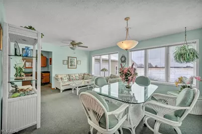 9217 Bechtel Road, Elyria, OH 44035 - Photo 18