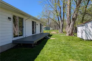 17604 Olive Ave, Lake Milton, OH 44429 - Photo 8