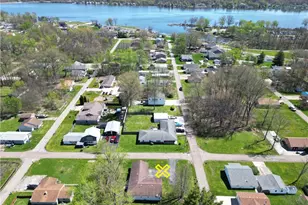 17604 Olive Ave, Lake Milton, OH 44429 - Photo 2