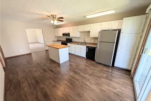 17604 Olive Ave, Lake Milton, OH 44429 - Photo 12