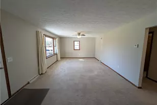 17604 Olive Ave, Lake Milton, OH 44429 - Photo 14