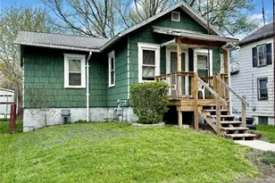 22846 Norman Ave, Alliance, OH 44401 - Photo 2