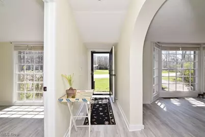 35755 Miles Road, Moreland Hills, OH 44022 - Photo 10