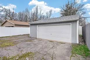 4906 Albertly Ave, Parma, OH 44134 - Photo 36