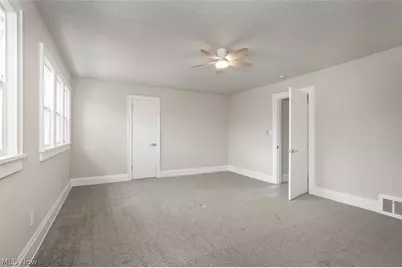 4940 E 106th Street, Garfield Heights, OH 44125 - Photo 20