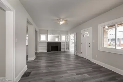 4940 E 106th Street, Garfield Heights, OH 44125 - Photo 2