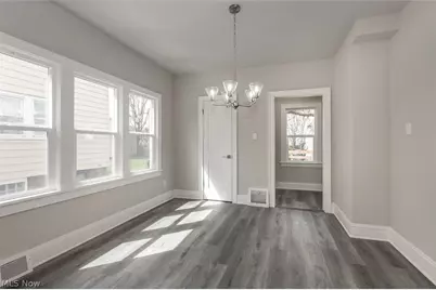 4940 E 106th Street, Garfield Heights, OH 44125 - Photo 8