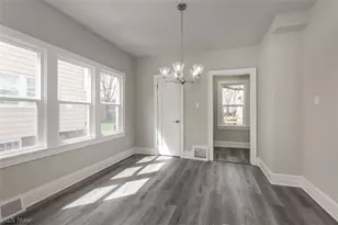 4940 E 106th St, Garfield Heights, OH 44125 - Photo 8