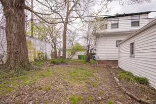 4940 E 106th St, Garfield Heights, OH 44125 - Photo 34
