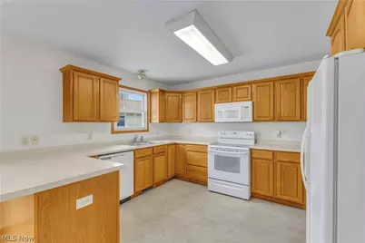 2122 Normandy Drive, Wooster, OH 44691 - Photo 10