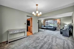 26475 Sudbury Dr, North Olmsted, OH 44070 - Photo 10