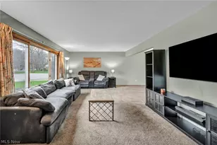 26475 Sudbury Dr, North Olmsted, OH 44070 - Photo 8