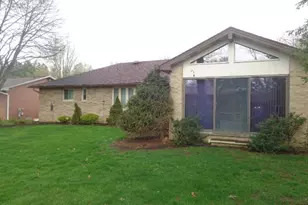 7422 Dogwood Ln, Parma, OH 44130 - Photo 4