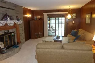 7422 Dogwood Ln, Parma, OH 44130 - Photo 24