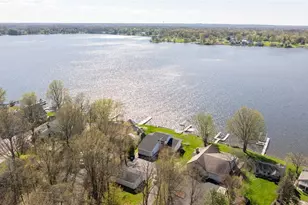 1408 NE River Rd, Lake Milton, OH 44429 - Photo 4