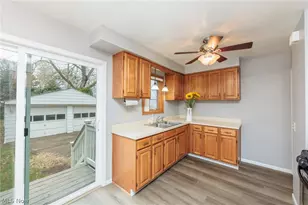 762 E 305th St, Willowick, OH 44095 - Photo 4