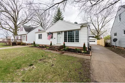 762 E 305th Street, Willowick, OH 44095 - Photo 2