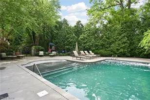 69 E Fairlawn Blvd, Akron, OH 44313 - Photo 4