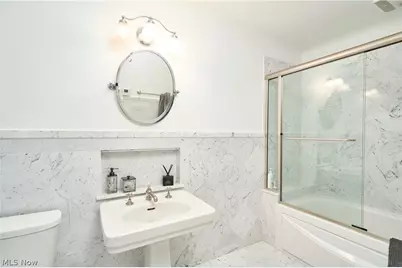 69 E Fairlawn Boulevard, Akron, OH 44313 - Photo 32