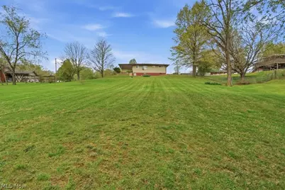215 Highland Lake Terrace, Washington, WV 26181 - Photo 4